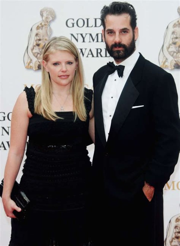 Natalie Maines files for divorce after 17 years
