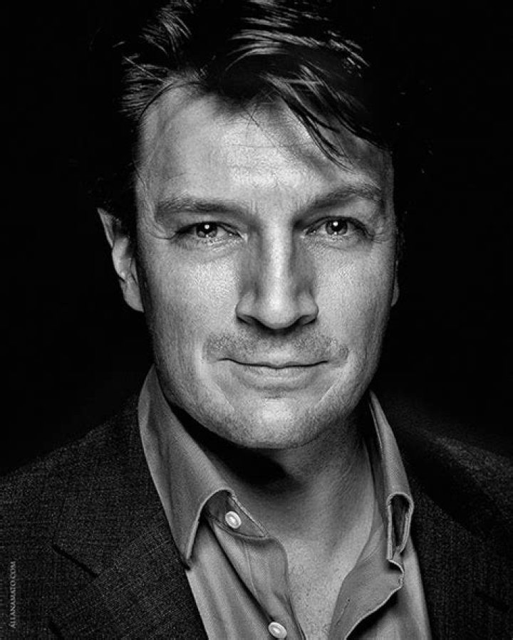 Nathan Fillion Biography, Age, Height, Girlfriend mrDustBin