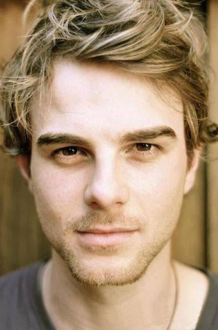 Nathaniel Buzolic fotka