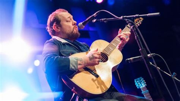 Nathaniel Rateliff Finds The Light Through A Lot Of Darkness World