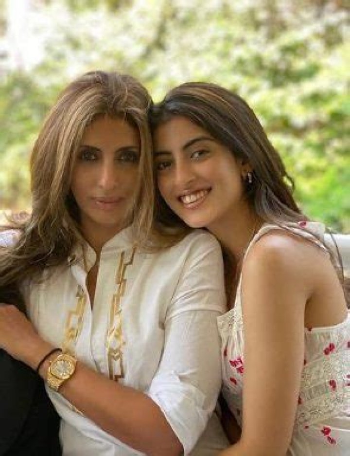 Navya Naveli Nanda Net Worth 2021 Bio, Career, Source