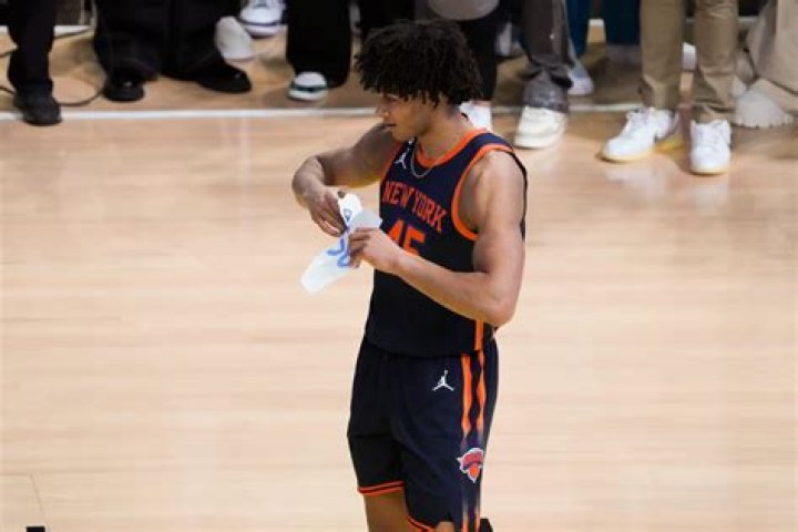 NBA Fans Roast Jericho Sims' Dunk "From Zach LaVine And Aaron Gordon
