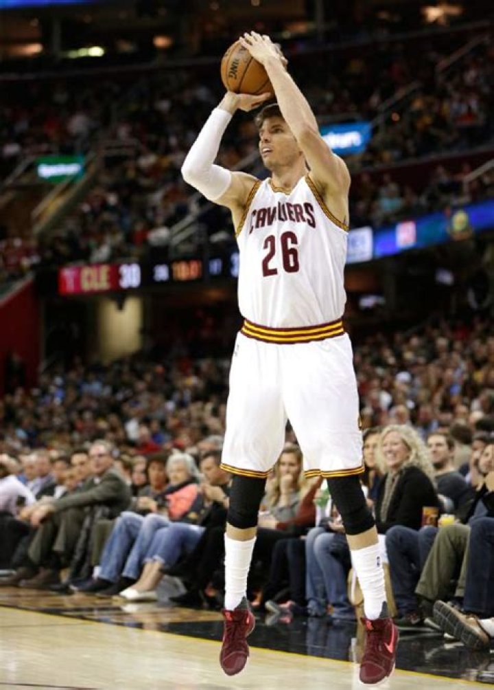 NBA Kyle Korver getting comfortable with Cavaliers The Salt Lake Tribune