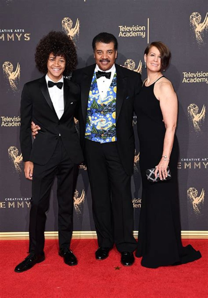 Neil deGrasse Tyson to Keep Museum of Natural History Job After Sexual