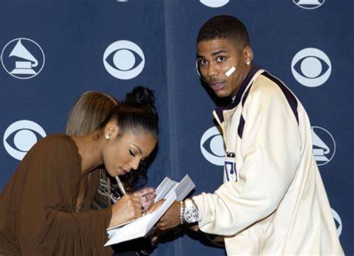 Nelly, Ashanti Rekindle Relationship After Spicy Performance? Fans Hope