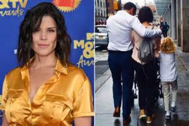 Neve Campbell & JJ Feild from Emmys 2017 Red Carpet Couples E! News