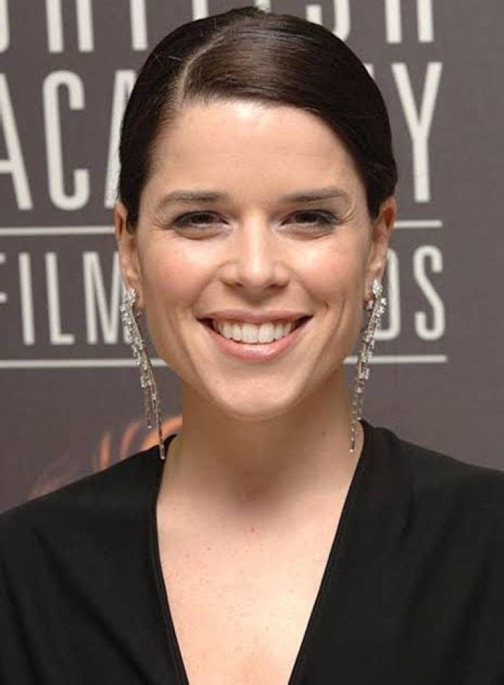 Neve Campbell biography age, height, net worth, husband, kids Legit.ng