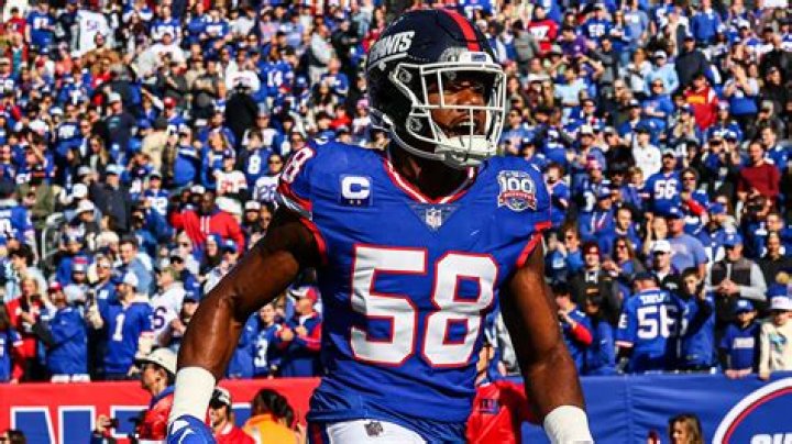 New York Giants Back Victor Cruz To Practice Today