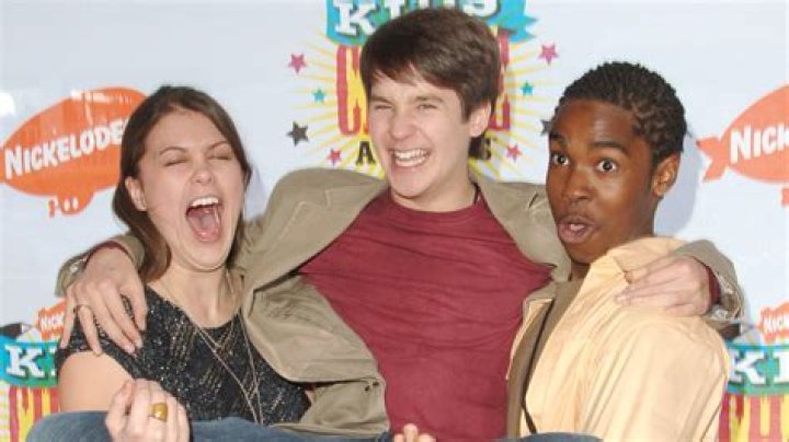 Nickelodeon Star Lindsey Shaw Leaves Social Media Due To Backlash After