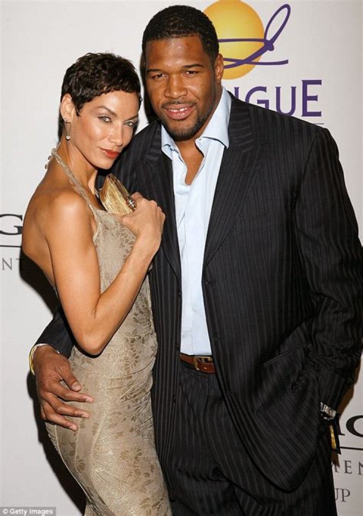 Nicole Murphy and Michael Strahan end engagment Celebrity Buzz