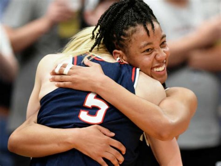 No. 2 UConn wins without Auriemma, routs Oklahoma 9753