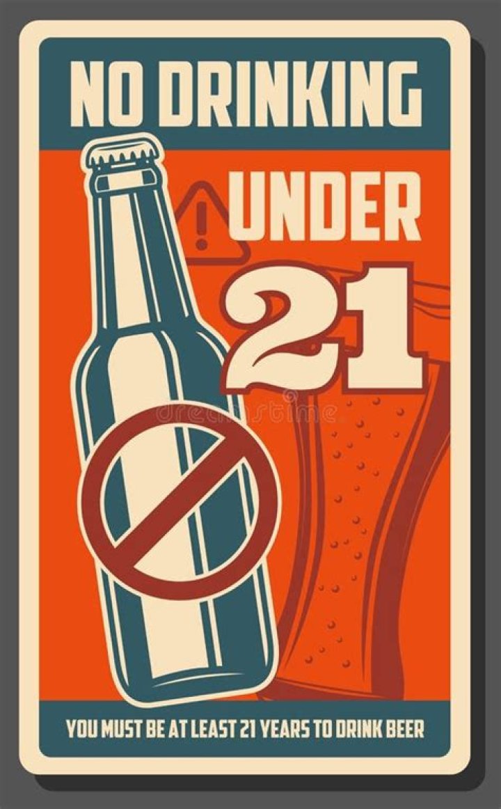 No Bebe Menos De 21 A&ntilde;os, El Alcohol Proh&iacute;be El Afiche De La Barra