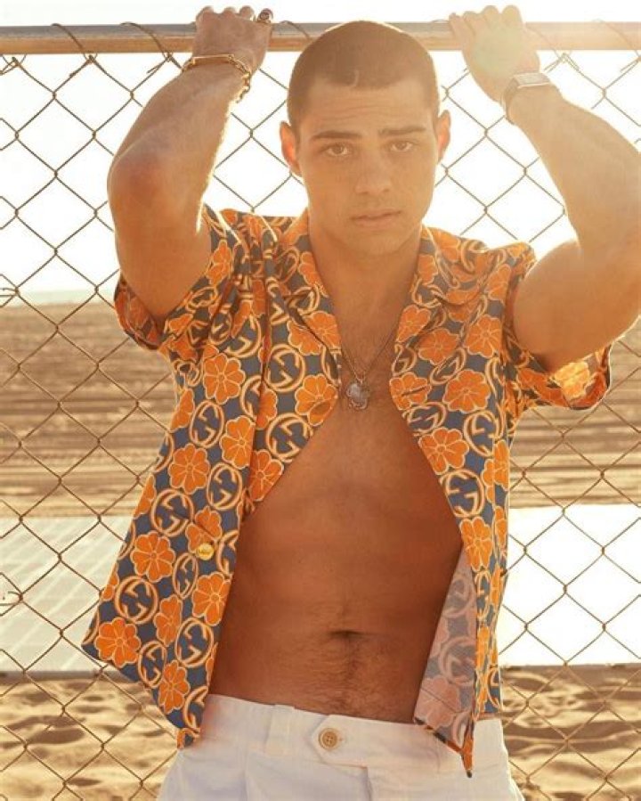 Noah Centineo Age, Wiki, Photos, and Biography FilmiFeed