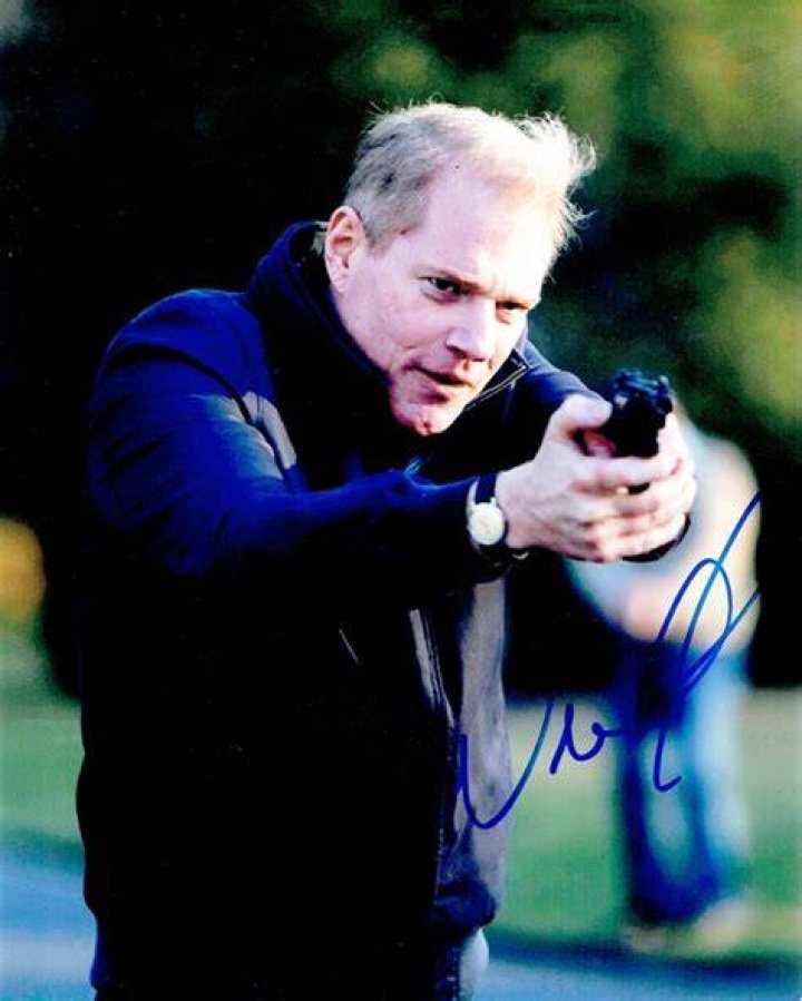 Noah Emmerich Signed 8x10 Photo TopPix Autographs