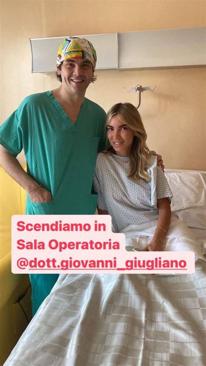 Noemi Bocchi soffre di diastasi addominale. Totti "Ed io ti star&ograve;