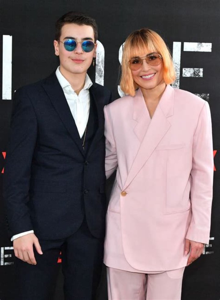 Noomi och Ola Rapace barn har vuxit upp h&auml;r &auml;r han idag ELLE