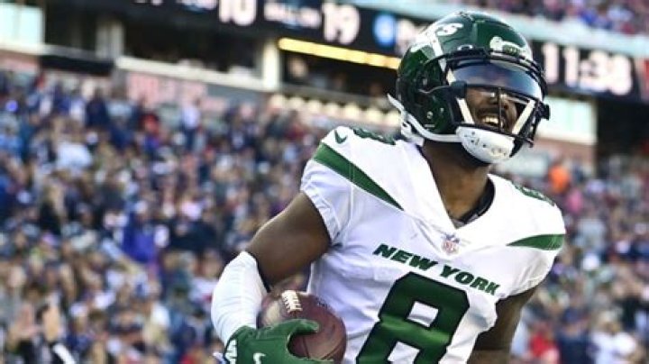 NY Jets WR Elijah Moore a rare feat in his rookie year