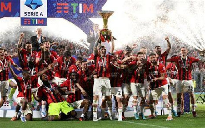 Official AC Milan Italian Champions Flag 2022 Signed by the Squad