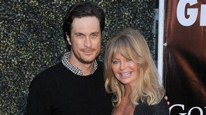 Oliver Hudson talks 'trauma' of growing up with mother Goldie Hawn