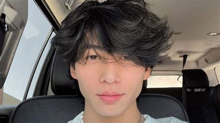 Oliver Moy (TikToker) Wikipedia, Bio, Age, Height, Weight, Girlfriend