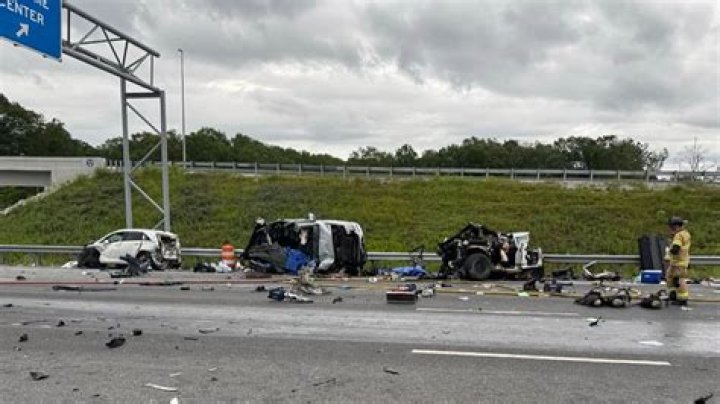 One Fatality Reported in Gordon Drive Crash, Someone Killed in An