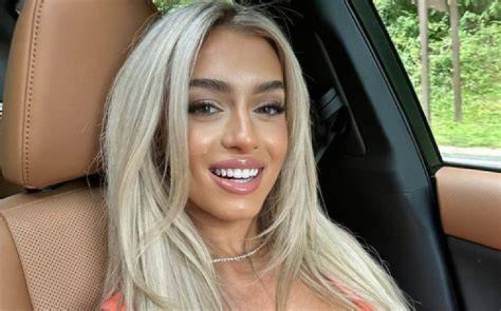 OnlyFans model says stripping is what 'God wants her to do