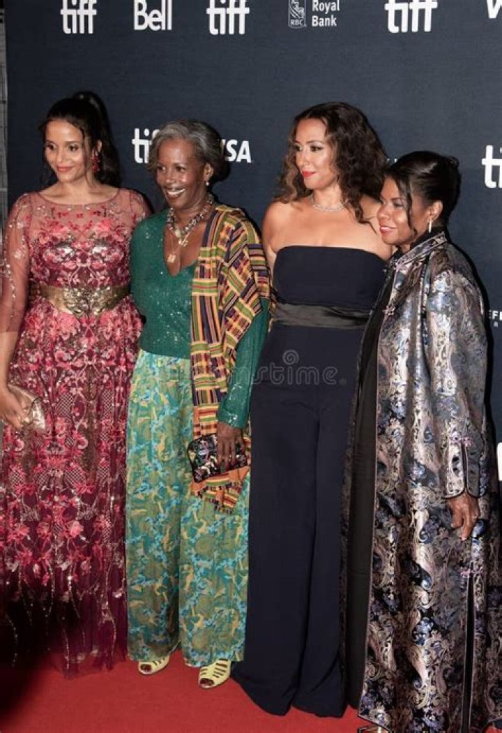 Pamela Poitier, Beverly PoitierHenderson, Sherri Poitier, Anika