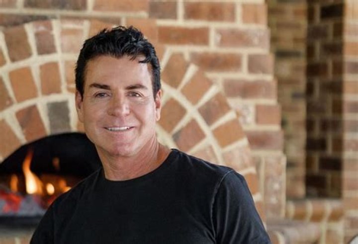 Papa John Schnatter's 600 Million Fortune Bought This Insane Mansion