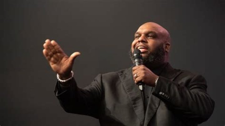 Pastor John Gray, Pastor Steven Furtick respond to Floyd's death