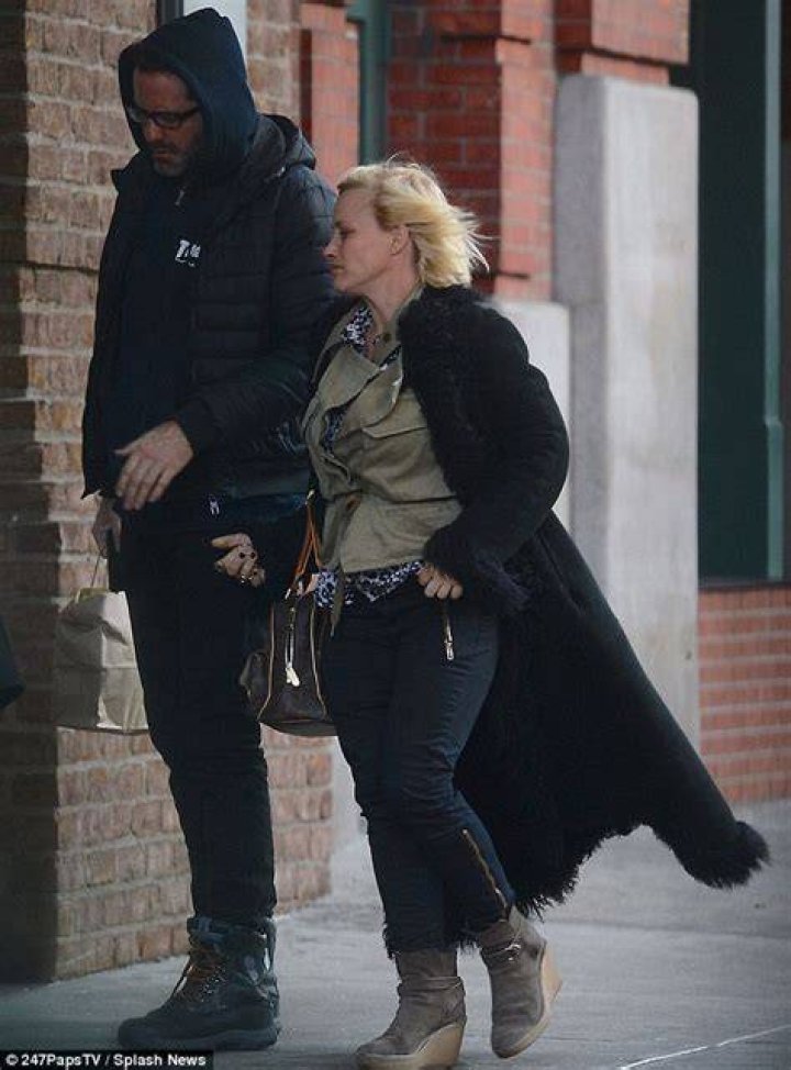 Patricia Arquette kisses mystery man in New York Daily Mail Online