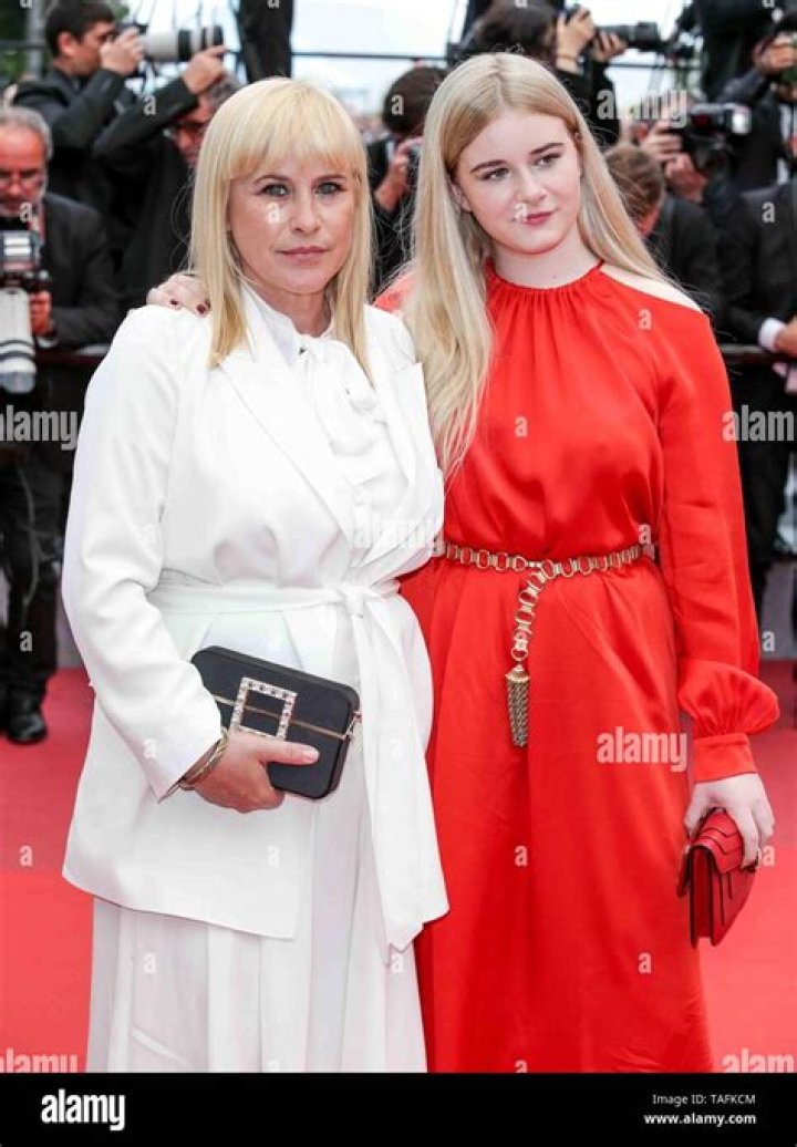 Patricia Arquette Y Harlow Olivia Calliope Jane Imagen de archivo