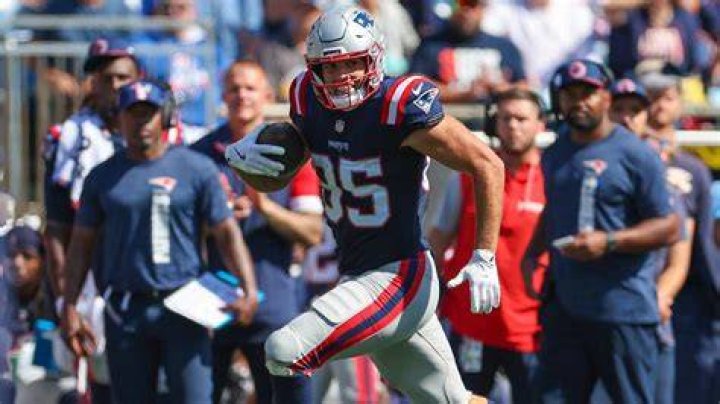 Patriots Notebook Hunter Henry getting an MRI on shoulder, David