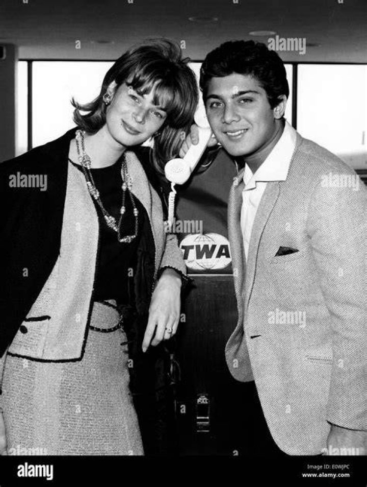 Paul Anka and his wife Anne ️ Singer, Anka, Paul