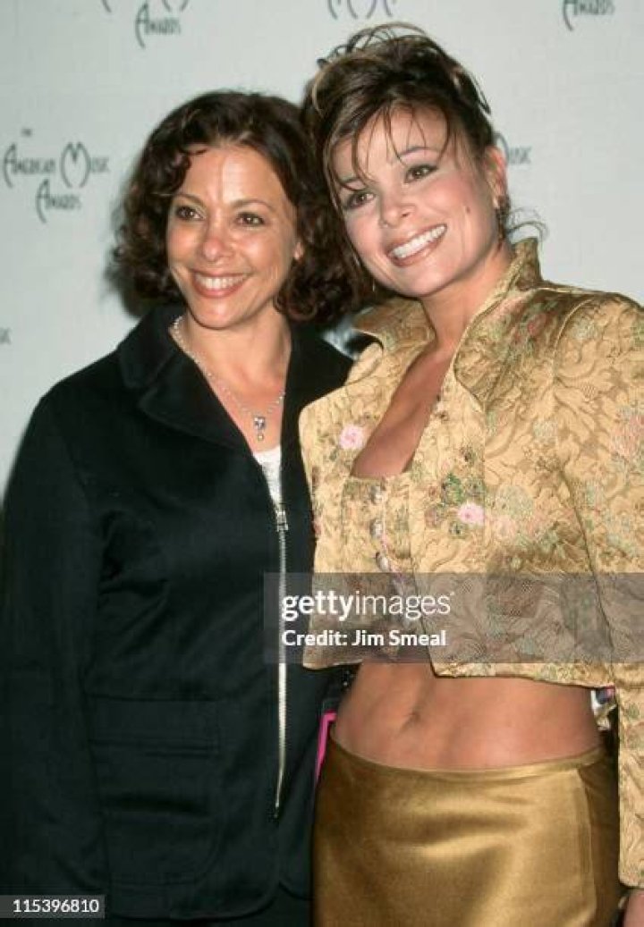 Paula Abdul And Sister Wendy Credit Ralph Dominguez/MediaPunch Stock