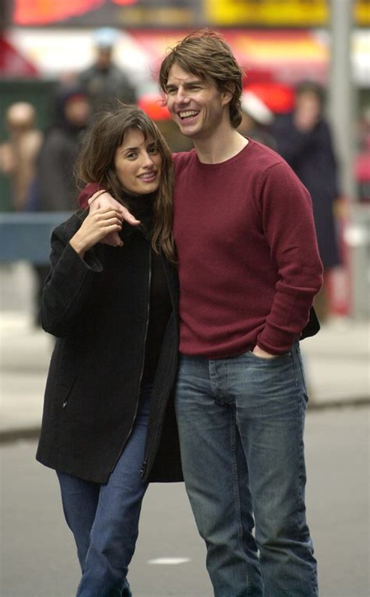 Penelope Cruz and Tom Cruise Celebrity Couples From the Past