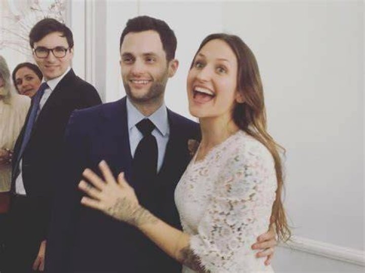 Penn Badgley Marries Domino Kirke at Brooklyn Courthouse