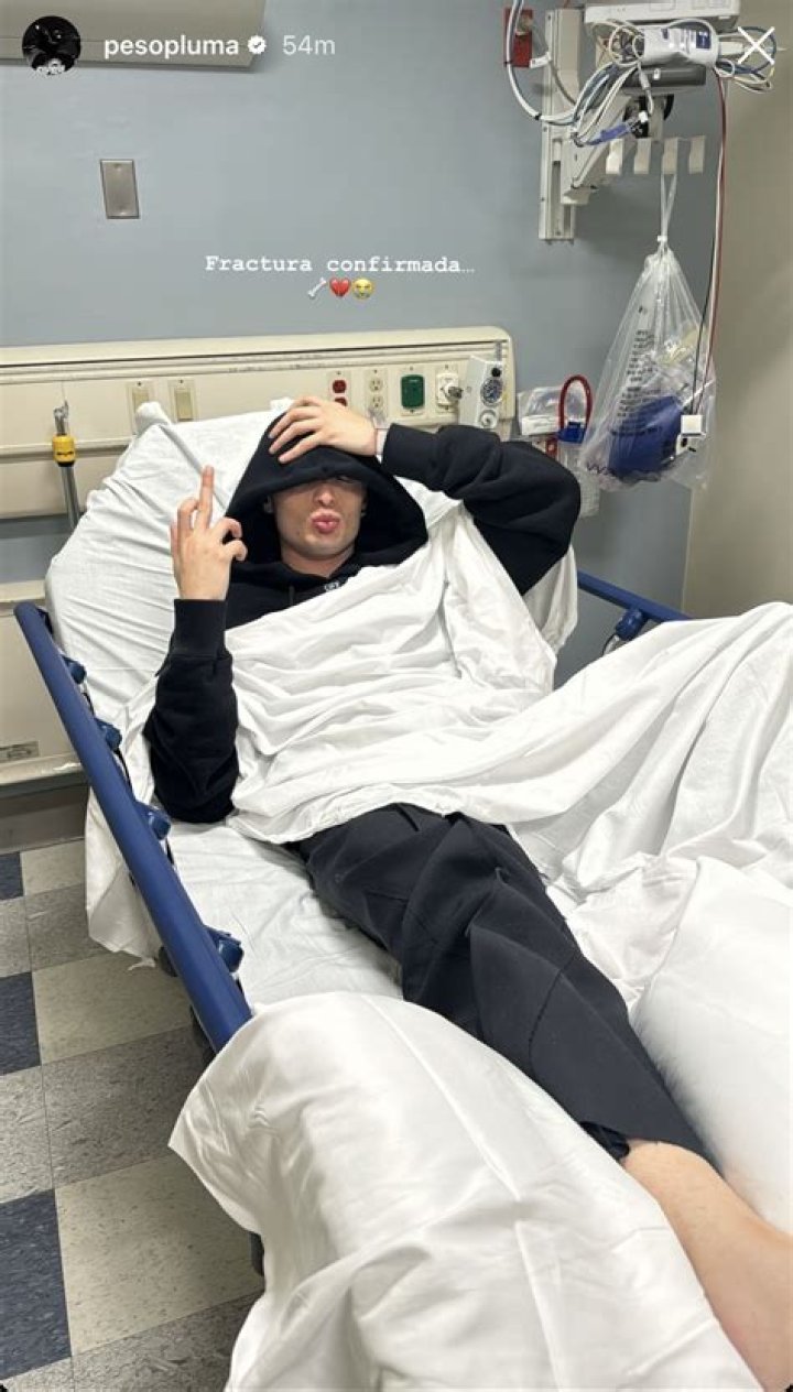 Peso Pluma Car Accident Mexican Singer Is Admitted To The Hospital And