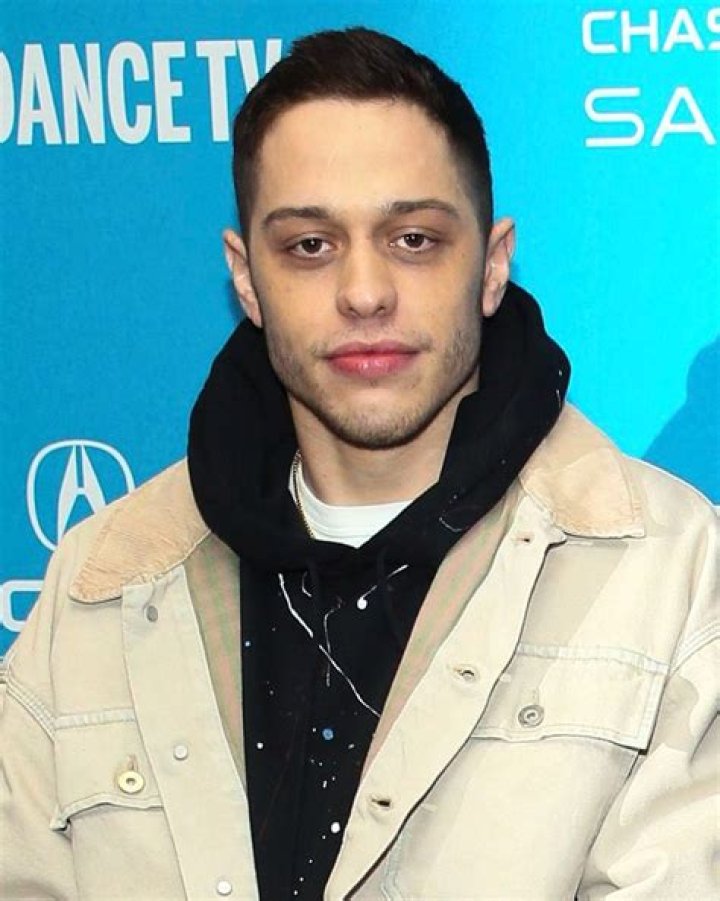 Pete Davidson Biography, Wiki, Net Worth, Wife, Family, Measurement