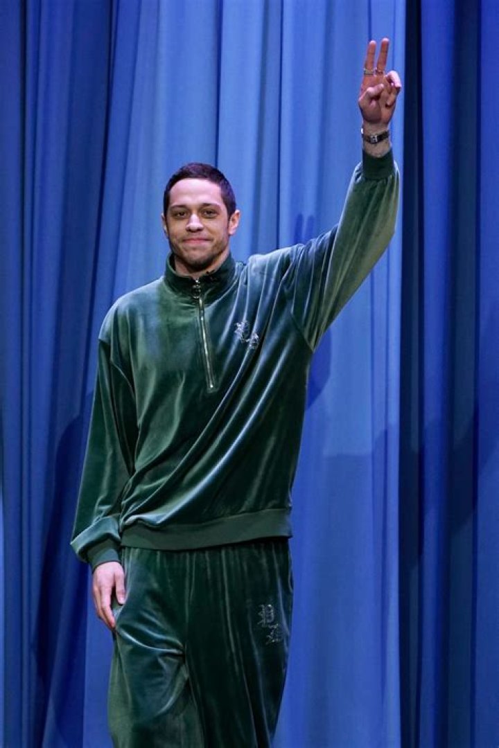 Pete Davidson Checked Himself Into Rehab for InPatient Therapy Fashnfly