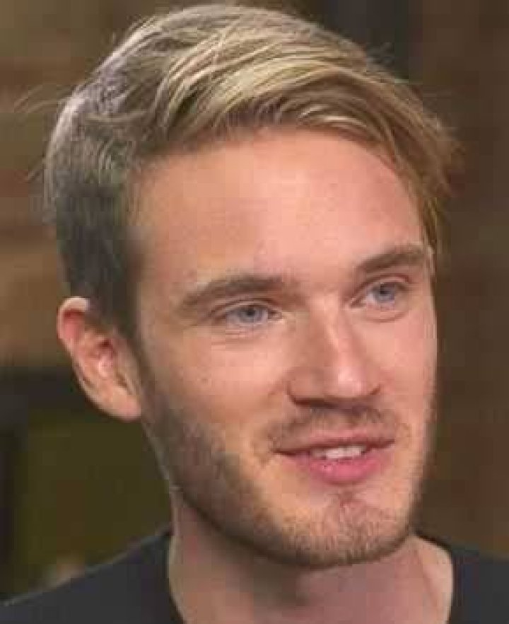 PewDiePie Biography, Affair, Family, Weight, Height, Age, Wiki