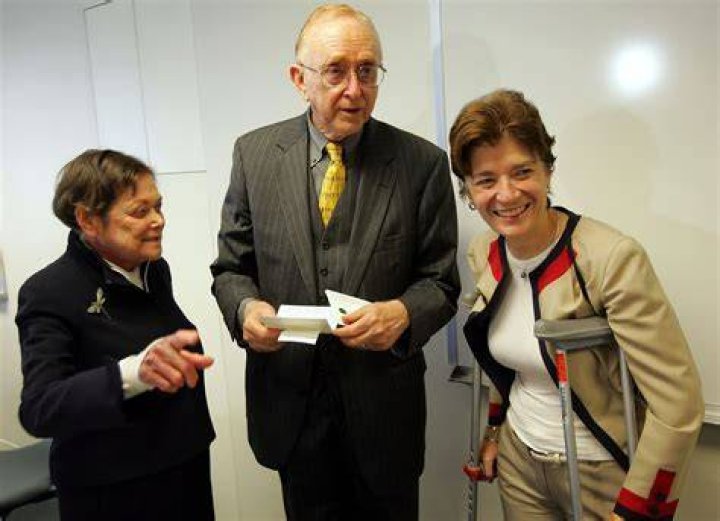 Philanthropist Harvey Sandler dies at 77 South Florida SunSentinel