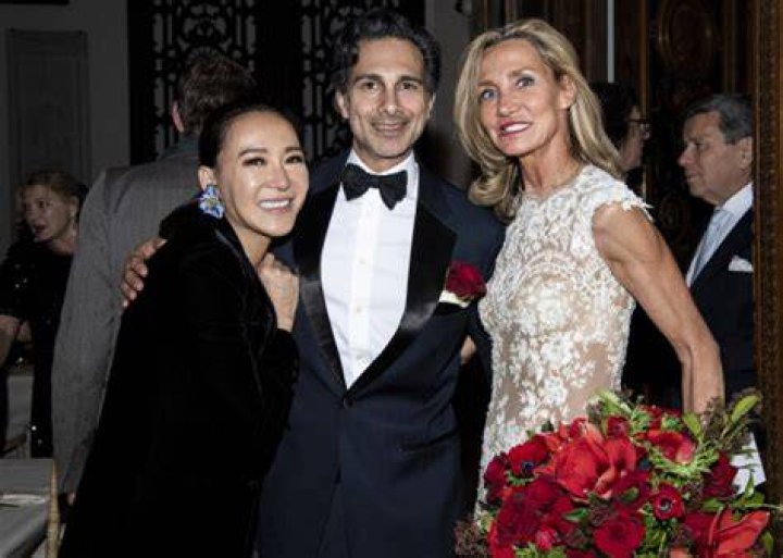 Photo Cindy Chao, Amin Jaffer et Marie Moatti assistent à la soirée