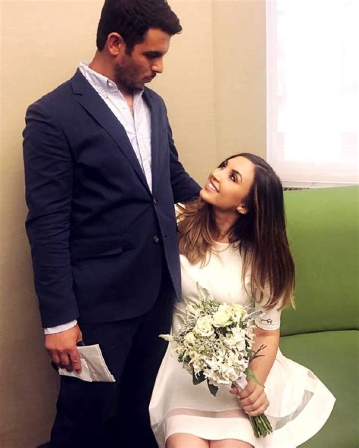 PHOTO Ex RHONJ Star Ashlee Holmes Gets Married! Jacqueline Reacts