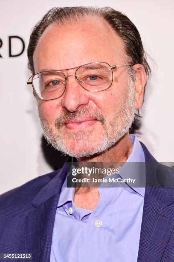 Photo Fisher Stevens attends 'Before The Flood' premiere at the