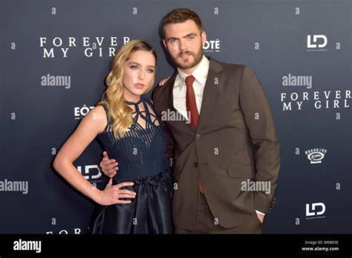 Photo jessica rothe alex roe celebrate forever my girl at weho