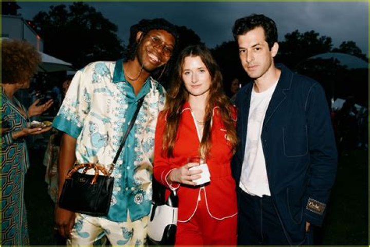 Photo mark ronson grace gummer first official appearance 01 Photo