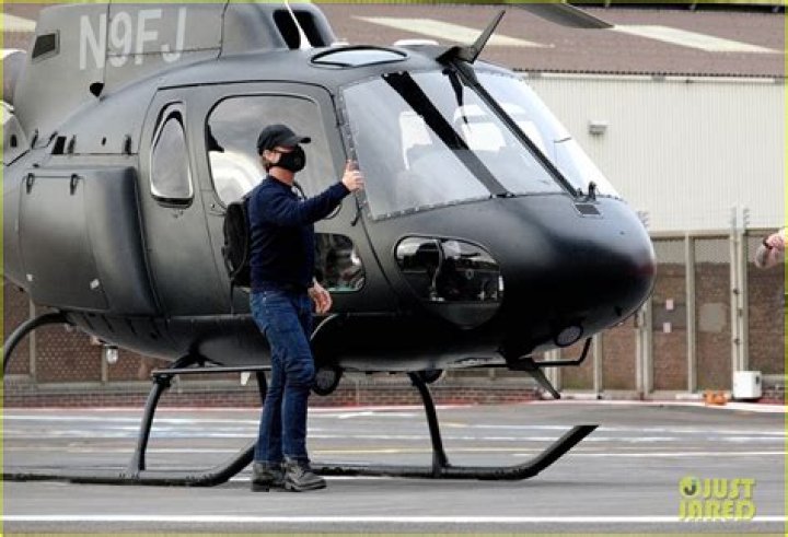 Photo tom cruise helicopter ride connor cruise 01 Photo 4370130