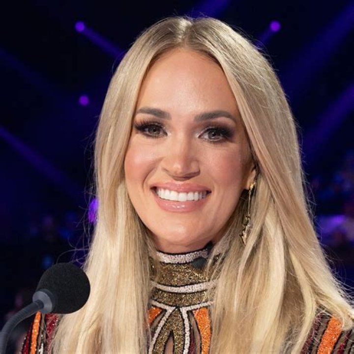 Photos from Carrie Underwood's Pregnancy Style