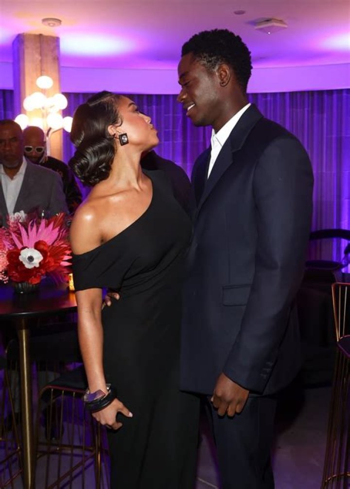 PHOTOS Lori Harvey and Damson Idris are all loved up as they make