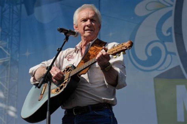 Photos Mel Tillis, legendary country singer, songwriter dies at 85